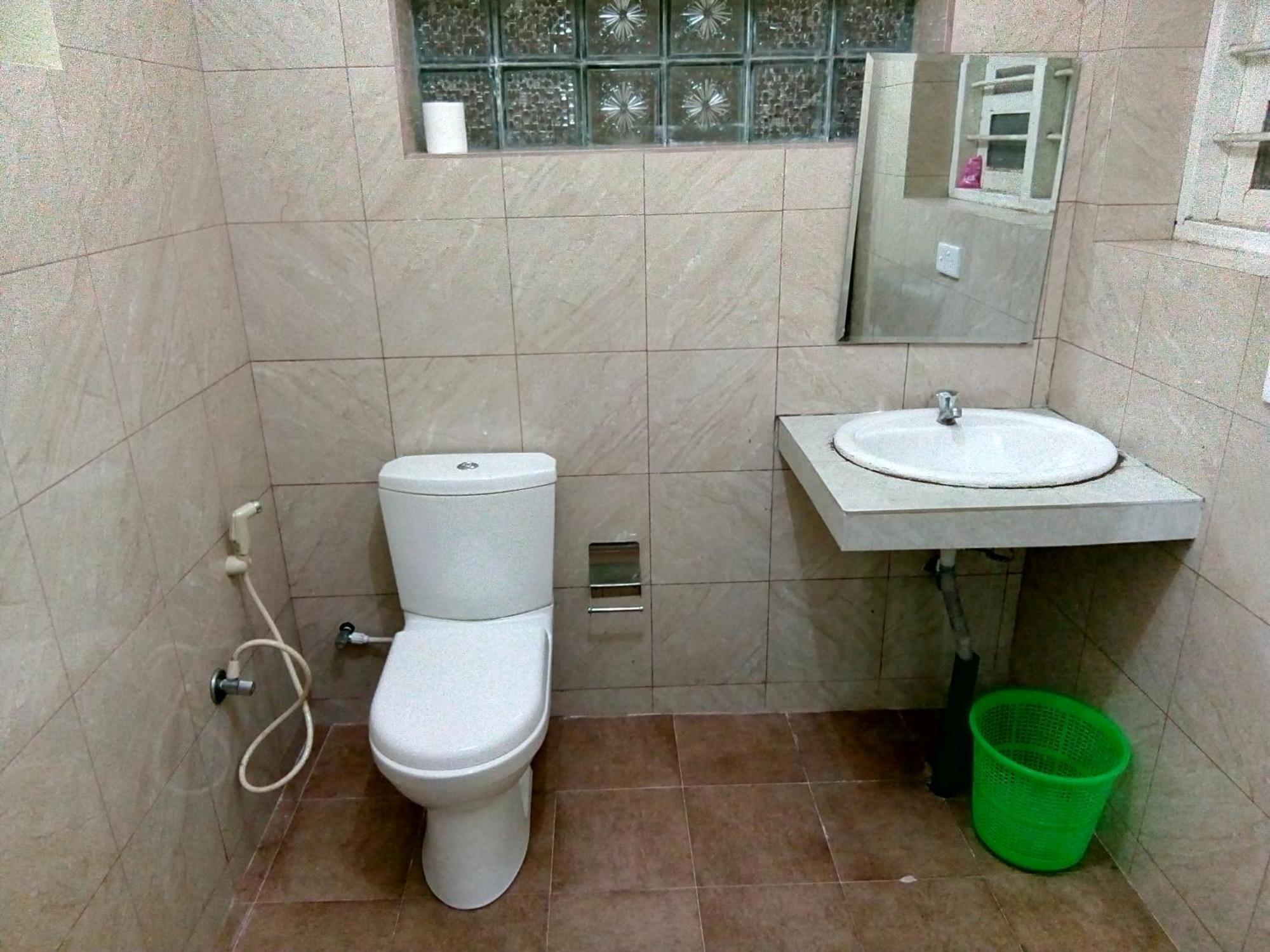 Sri Krishna Bhavan Hotel Hatton Habitación foto