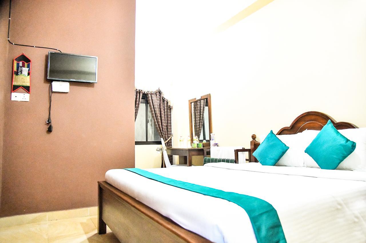 Sri Krishna Bhavan Hotel Hatton Exterior foto